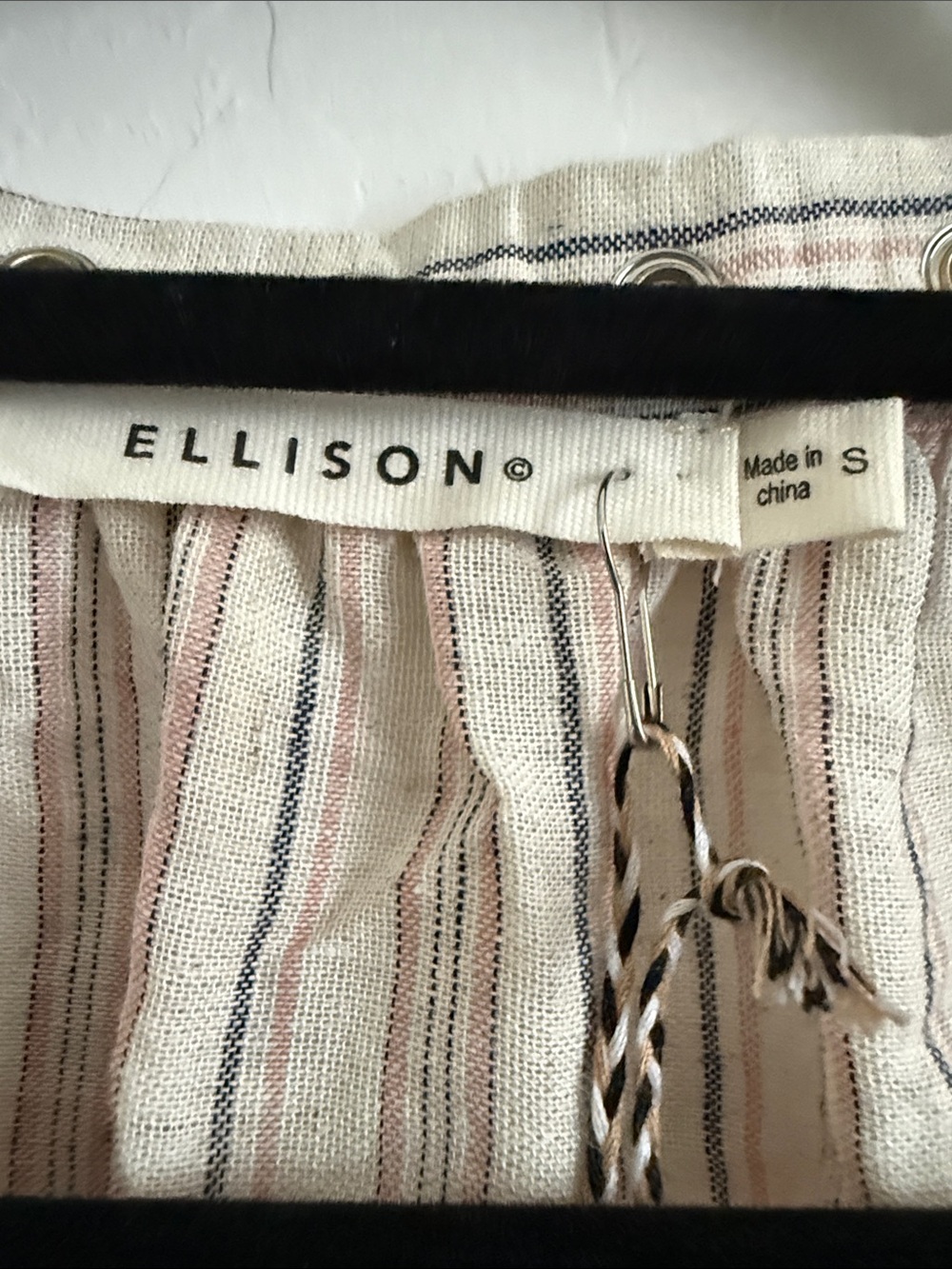 Ellison Neutral Striped Tie-Neck Blouse Sz S - Picture 3 of 5